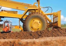 Rüyada Tesviye Makinesi Görmek Ne Anlama Gelir? Rüyada çalışan tesviye makinesi görmek, rüyada yolda düzleme yapan araç izlemek, rüyada tesviye aracına binmek.