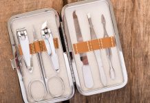 Rüyada Tırnak Makası Görmek Ne Anlama Gelir? Rüyada tırnak makası tutmak, rüyada ayak tırnağı kesmek, rüyada makasla tırnak düzeltmek, rüyada tırnak bakım yapmak.