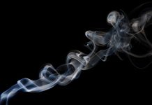 Rüyada Tütmek Görmek Ne Anlama Gelir? Bacadan duman tütmesi, sobanın veya ocağın tütmesi, uzaktan tütüyen dumanı izlemek vb. rüya tabirleri.