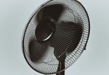 Rüyada Vantilatör Görmek Ne Anlama Gelir? Vantilatör çalıştırmak, serinlemek için pervane açmak, vantilatör sesi duymak ya da arızalı cihaz görmek vb. rüya tabirleri.