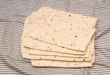 Rüyada Yufka Görmek Ne Anlama Gelir? Rüyada yufka kesmek, rüyada yufkayı kurutmak, rüyada yufkayla yemek hazırlamak vb. rüya tabirleri.