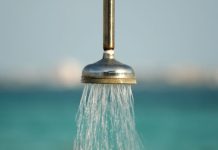 Denizden Sonra Duş Almak Şart mı? Sağlık Açısından Neden Önemli? Denizden sonra duş almak şart mı